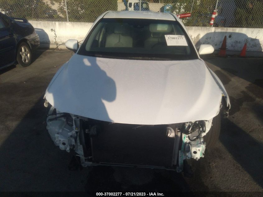 2018 TOYOTA CAMRY LE/SE/XLE/L - 4T1B11HK1JU639236