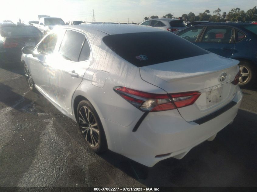 2018 TOYOTA CAMRY LE/SE/XLE/L - 4T1B11HK1JU639236