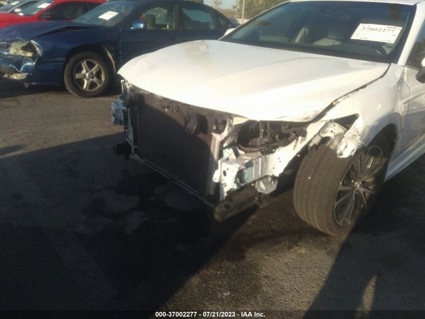 2018 TOYOTA CAMRY LE/SE/XLE/L - 4T1B11HK1JU639236