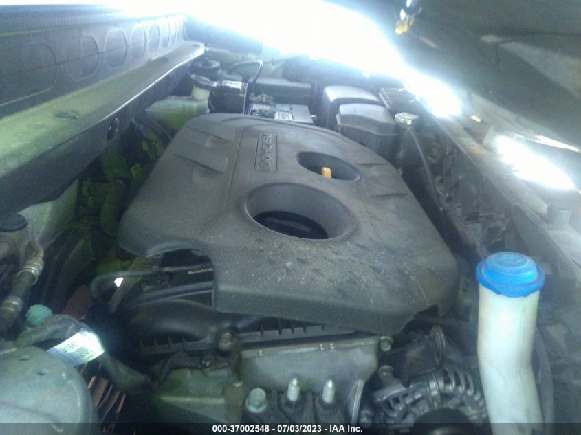 2013 KIA SOUL + - KNDJT2A60D7589137
