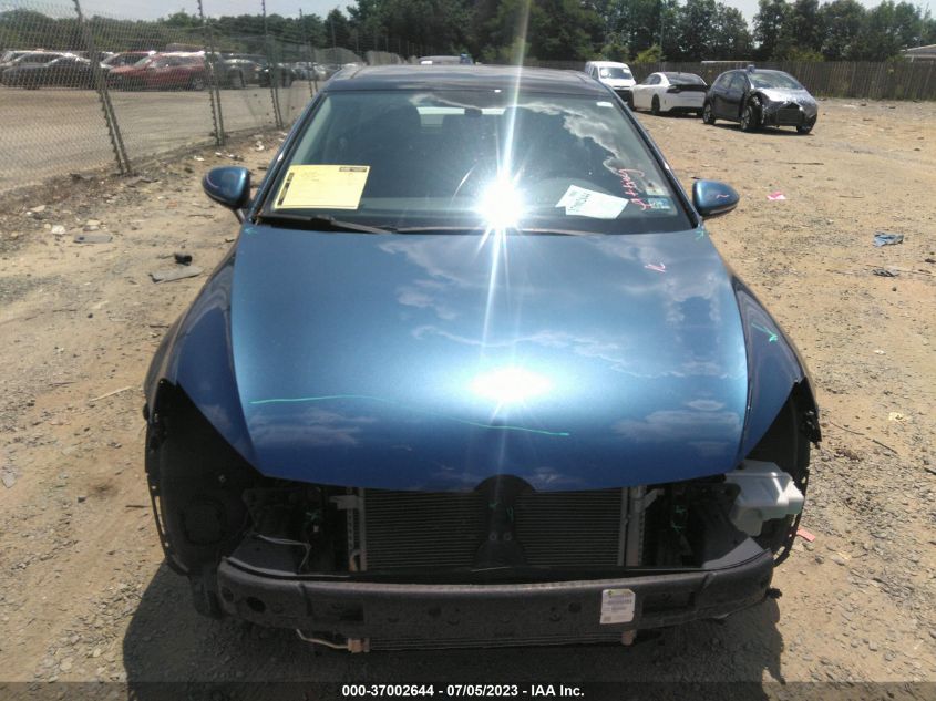 2015 VOLKSWAGEN GOLF TDI SE - 3VW2A7AU2FM055472