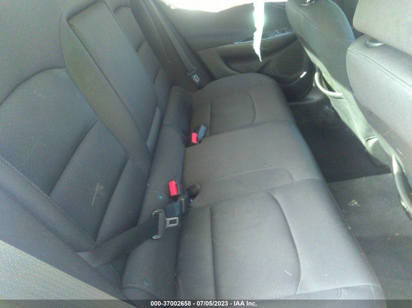 VIN 1G1ZD5ST5KF138593 2019 CHEVROLET MALIBU LT
