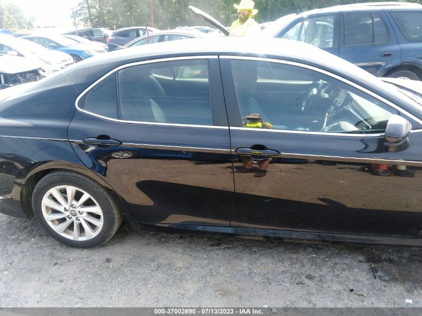 2022 TOYOTA CAMRY LE - 4T1C11AK1NU663069