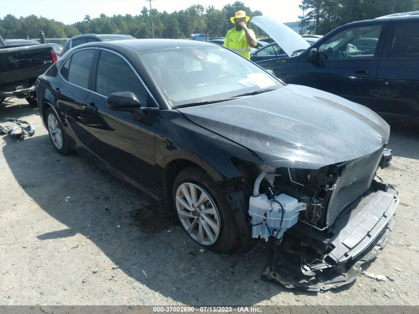 2022 TOYOTA CAMRY LE - 4T1C11AK1NU663069