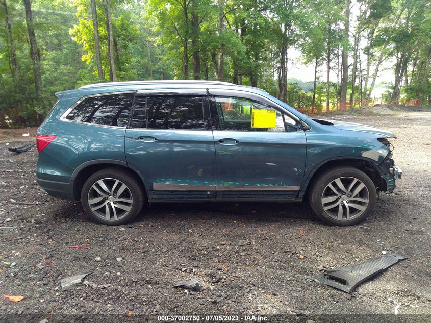 VIN 5FNYF5H95HB003202 2017 HONDA PILOT TOURING