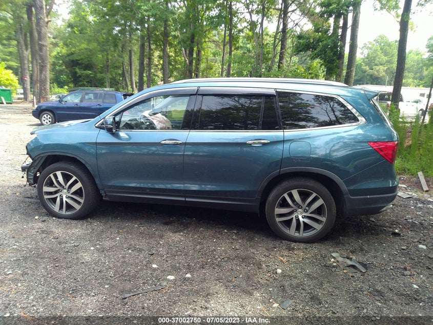VIN 5FNYF5H95HB003202 2017 HONDA PILOT TOURING