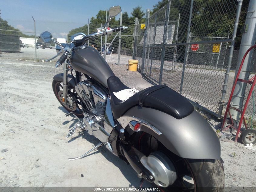 2010 HONDA VT1300 CX JH2SC6152AK000172