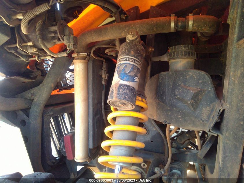 2011 CAN-AM COMMANDER 1000 X 3JBKXLP12BJ002521
