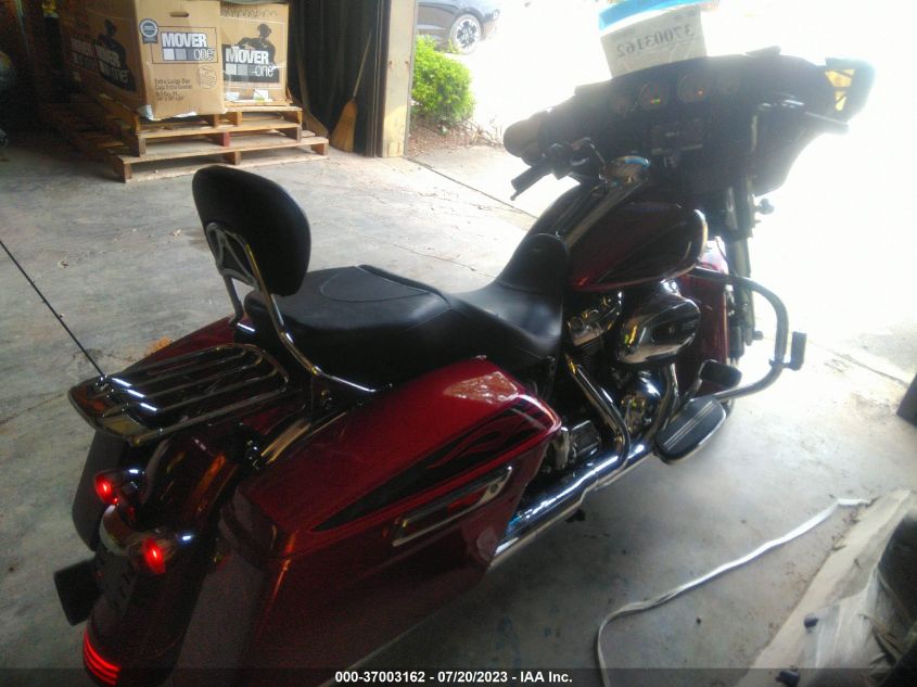 2017 HARLEY-DAVIDSON FLHXS STREET GLIDE SPECIAL - 1HD1KRC19HB665324