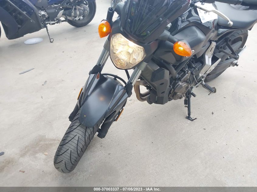 2016 YAMAHA FZ07 JYARM06E8GA005428