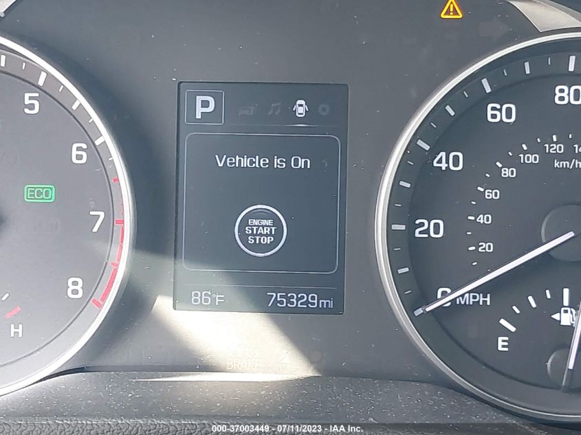 2017 HYUNDAI ELANTRA SE - 5NPD84LF0HH033693