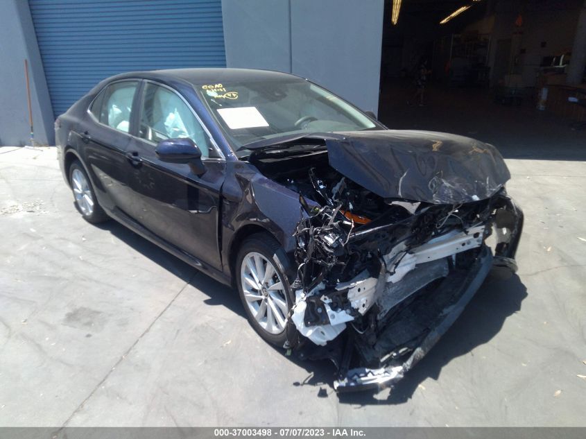 2022 TOYOTA CAMRY LE - 4T1C11AK0NU633528