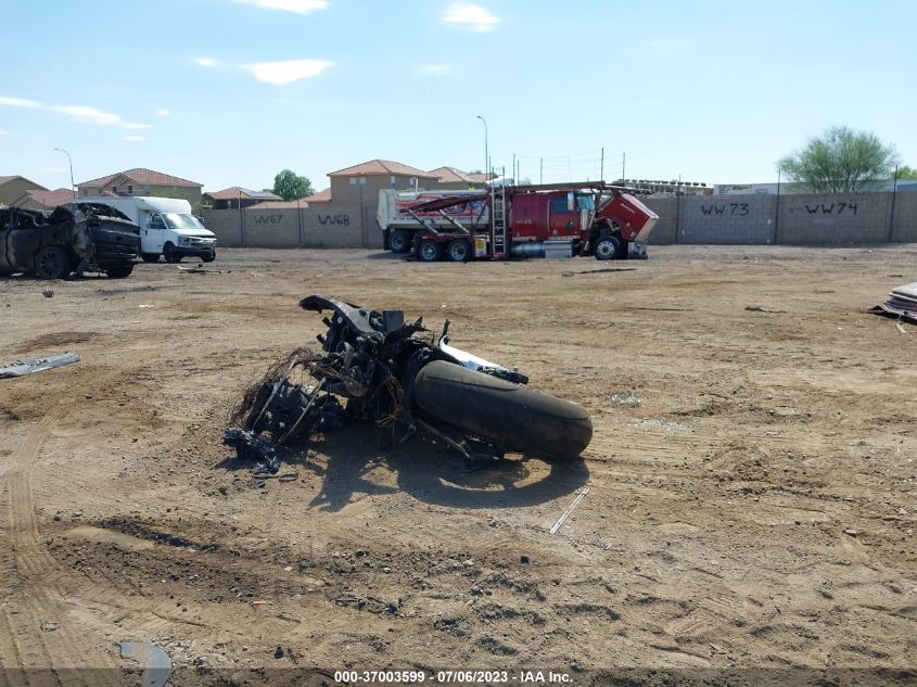 2007 SUZUKI GSX-R750 - JS1GR7KA872183680