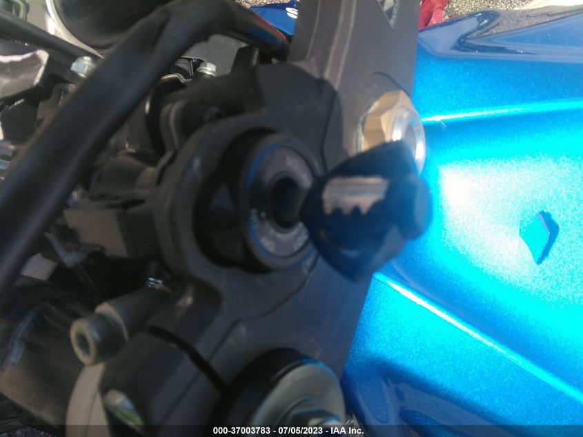 2009 SUZUKI GSX-R750 - JS1GR7LA092102069