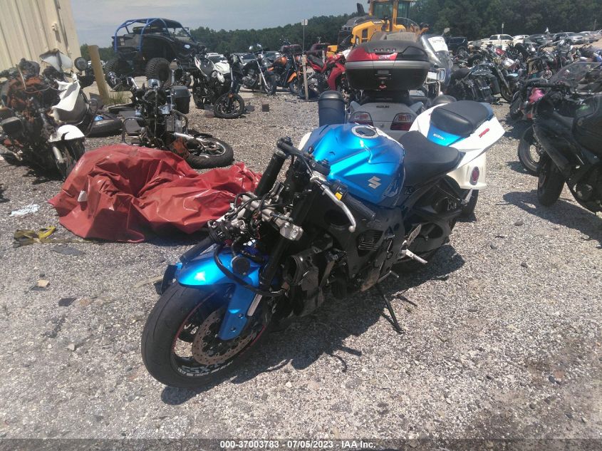2009 SUZUKI GSX-R750 - JS1GR7LA092102069
