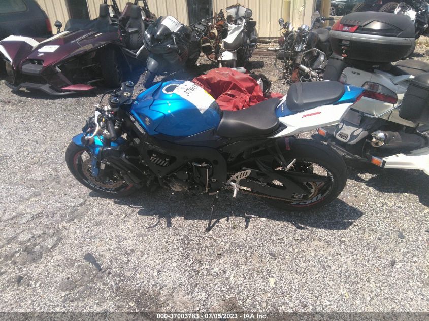 2009 SUZUKI GSX-R750 - JS1GR7LA092102069