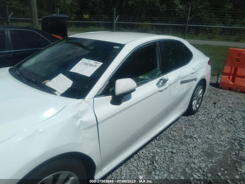 2020 TOYOTA CAMRY LE - 4T1C11AK4LU968868
