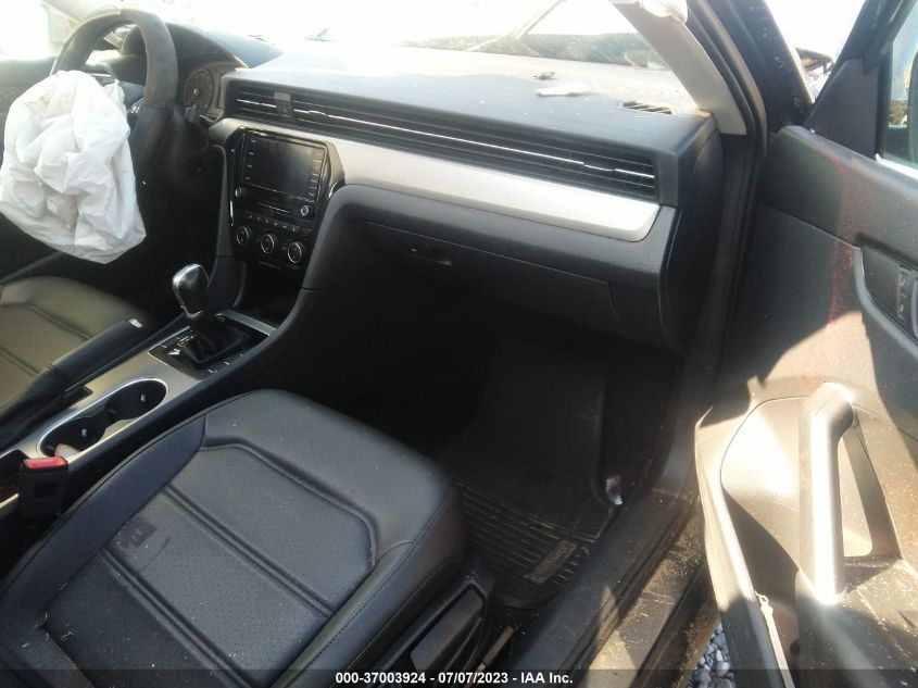 1VWSA7A32MC003149 Volkswagen Passat SE 5