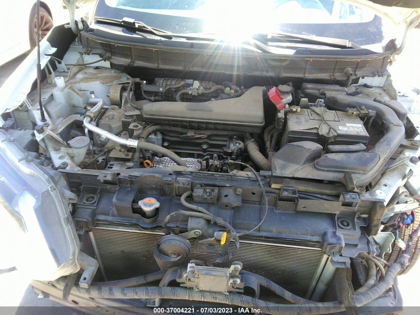 VIN KNMAT2MT7JP594221 2018 NISSAN ROGUE SV