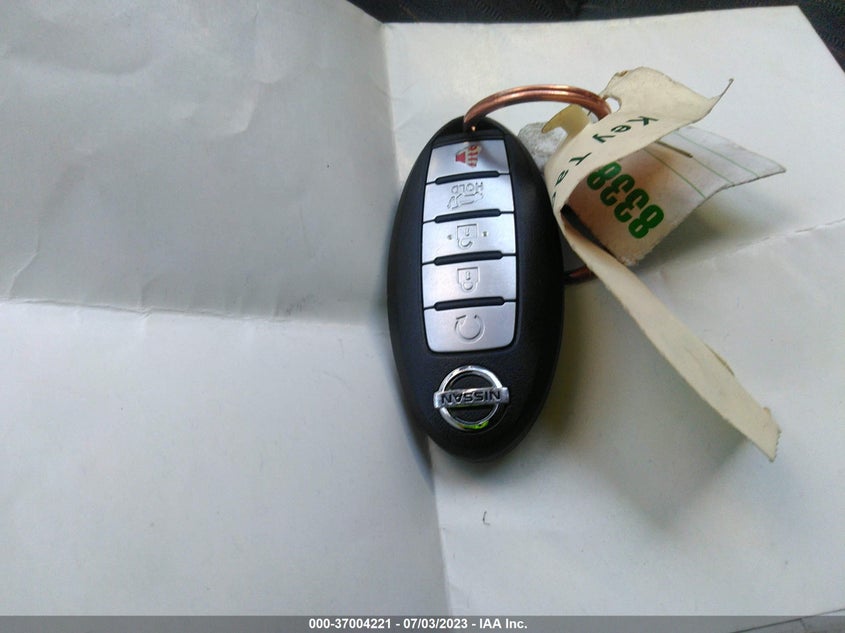 VIN KNMAT2MT7JP594221 2018 NISSAN ROGUE SV