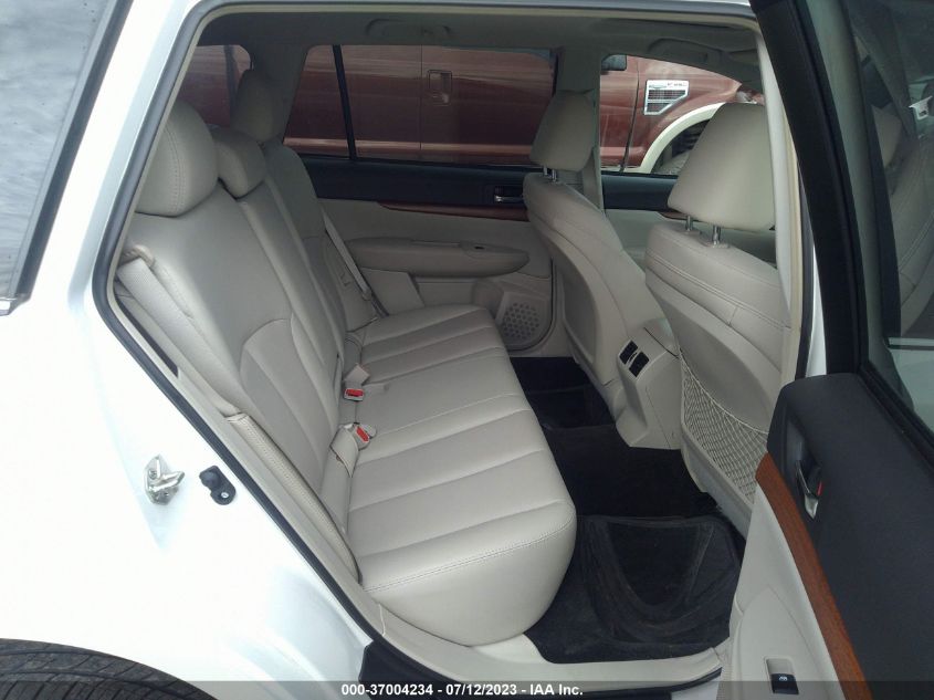 2013 SUBARU OUTBACK 2.5I LIMITED - 4S4BRCKC4D3221155