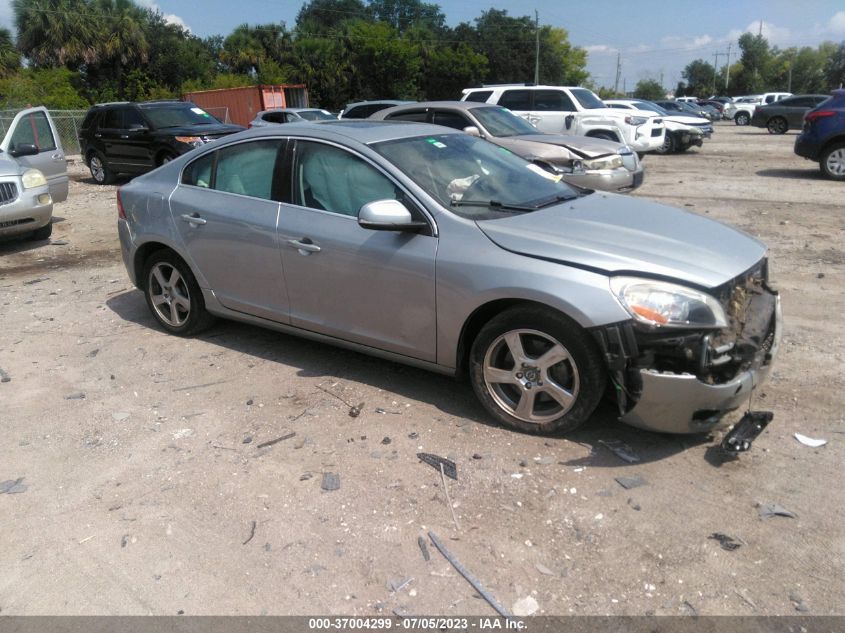 2013 VOLVO S60 T5 - YV1612FH0D2170525