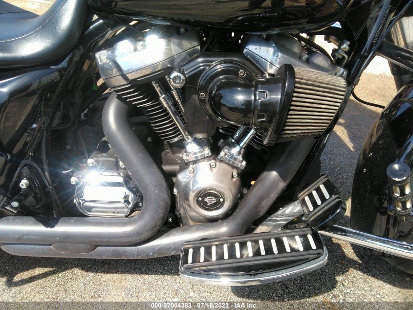 2019 HARLEY-DAVIDSON FLHT - 1HD1FVC27KB653475