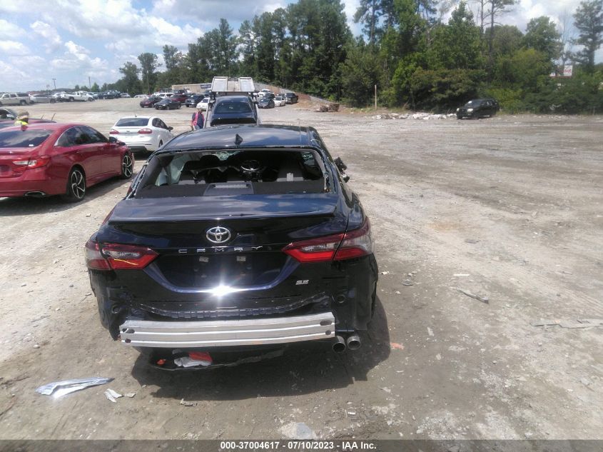 2022 TOYOTA CAMRY SE - 4T1G11AK2NU640126