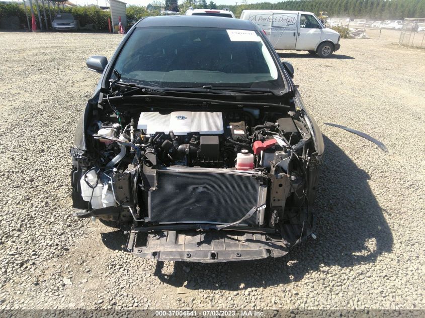 2021 TOYOTA PRIUS LE/XLE - JTDL9MFU7M3027303