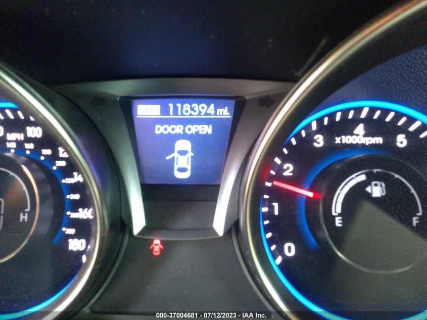 2015 HYUNDAI GENESIS  3.8 BASE - KMHHU6KJ6FU123413