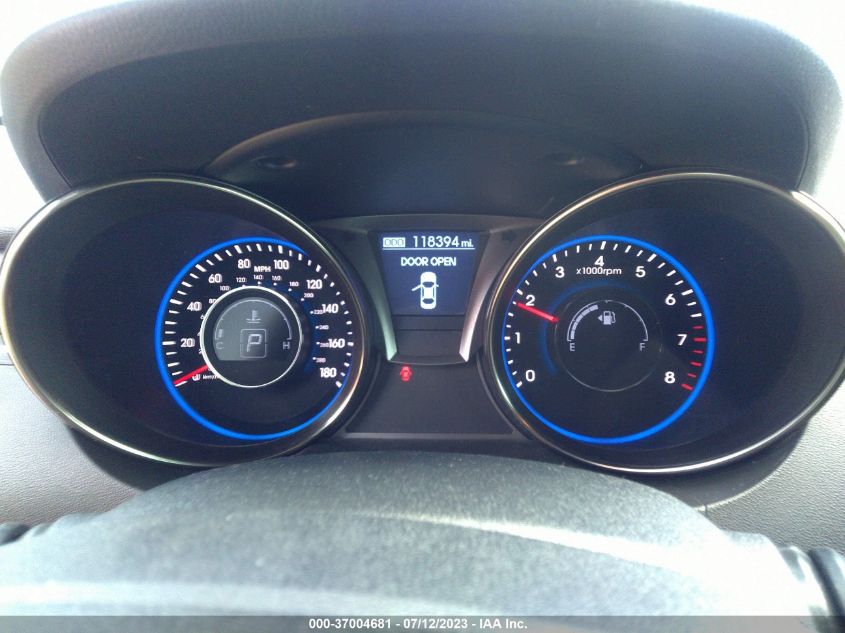 2015 HYUNDAI GENESIS  3.8 BASE - KMHHU6KJ6FU123413