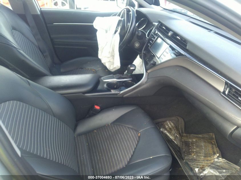 2020 TOYOTA CAMRY SE/SE NIGHT SHADE - 4T1G11AK6LU304363