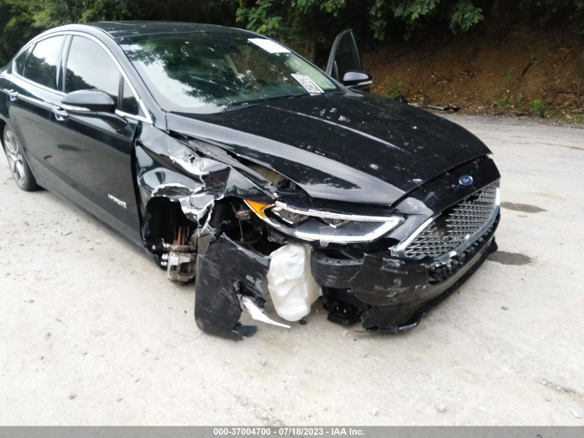 2019 FORD FUSION HYBRID TITANIUM - 3FA6P0RU4KR138886