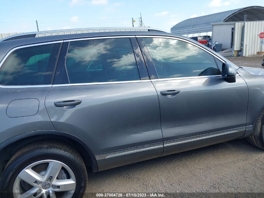2013 VOLKSWAGEN TOUAREG LUX - WVGEF9BP0DD001260