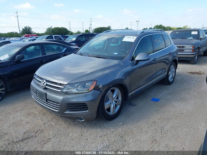 2013 VOLKSWAGEN TOUAREG LUX - WVGEF9BP0DD001260