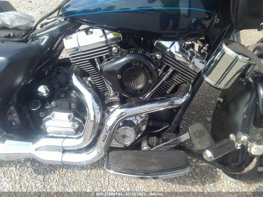 2013 HARLEY-DAVIDSON FLTRX ROAD GLIDE CUSTOM - 1HD1KHM14DB628488