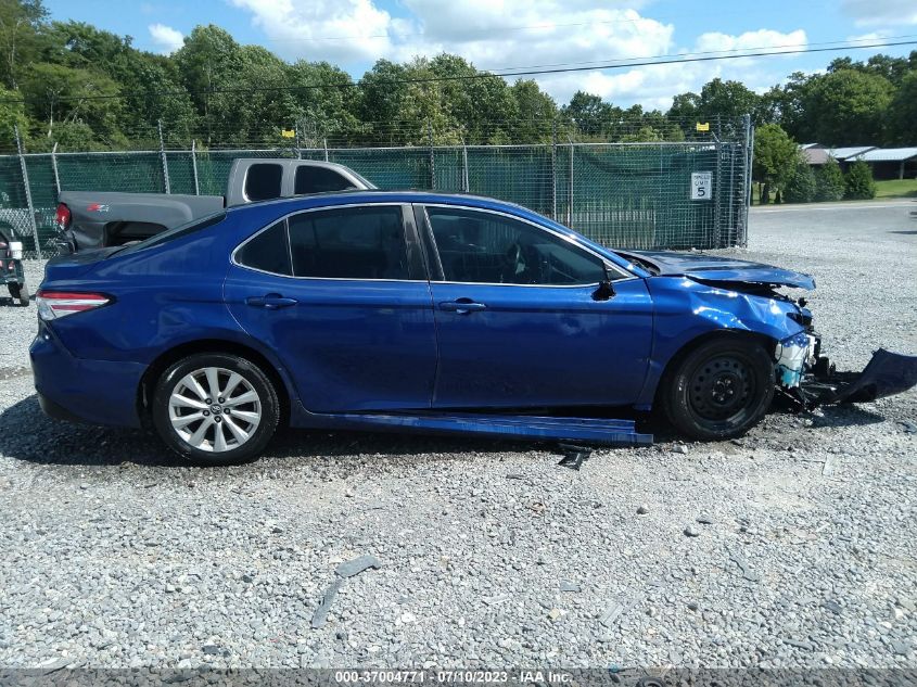 2018 TOYOTA CAMRY LE/SE/XLE/L - 4T1B11HK0JU571687