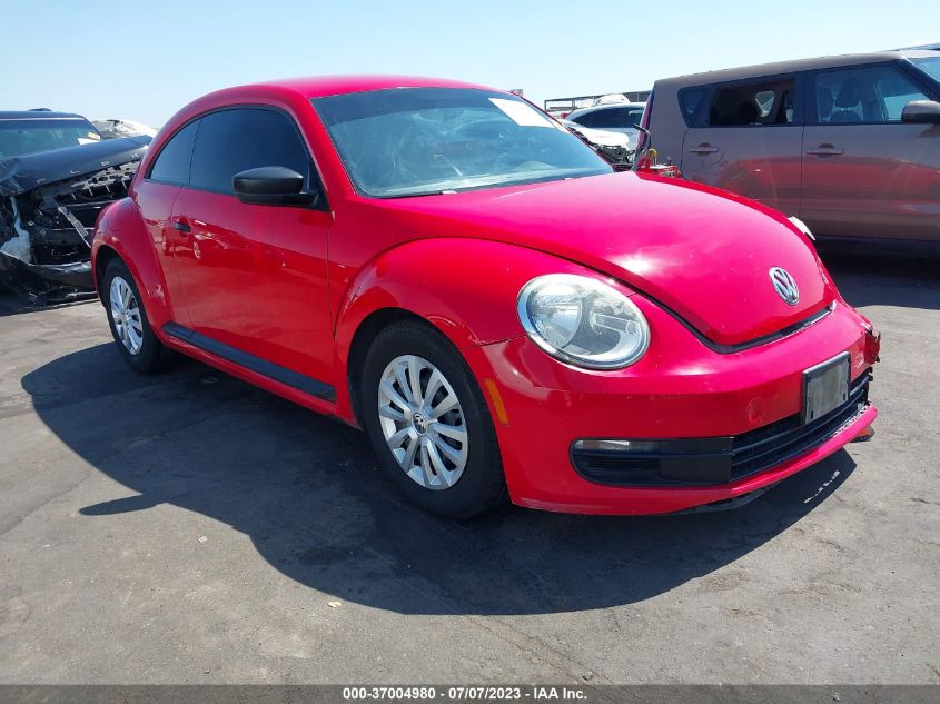 2013 VOLKSWAGEN BEETLE COUPE 2.5L ENTRY - 3VWFP7AT0DM644427