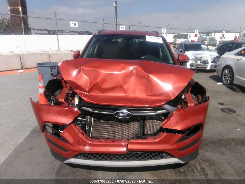 2017 HYUNDAI TUCSON SPORT - KM8J33A2XHU325915