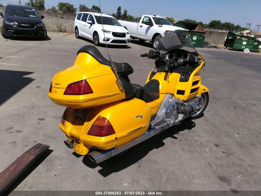 2002 HONDA GL1800 1HFSC47072A109359