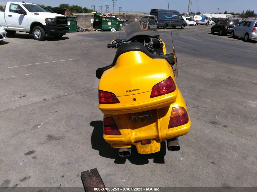 2002 HONDA GL1800 1HFSC47072A109359