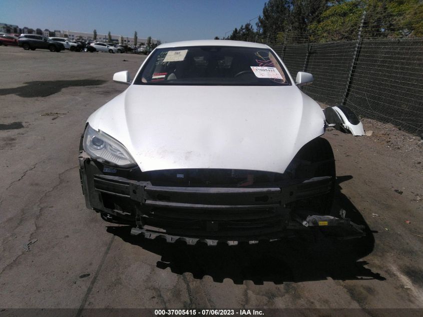 2015 TESLA MODEL S 85 - 5YJSA1H1XFFP75781