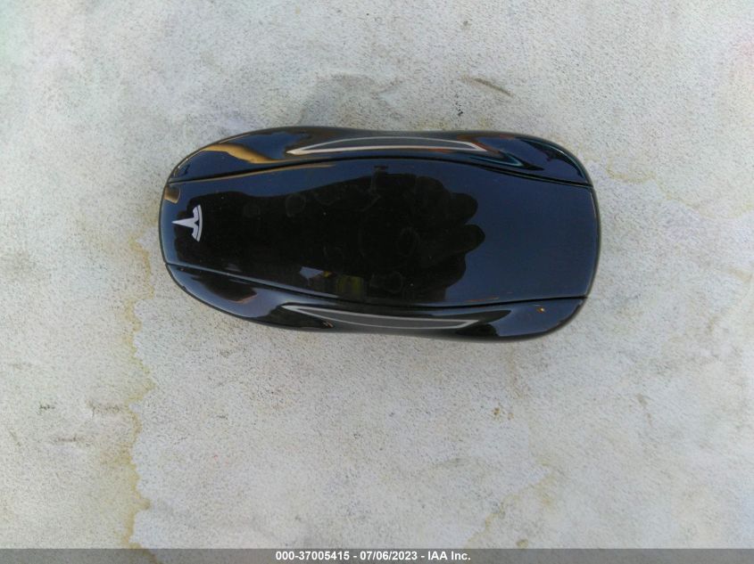 2015 TESLA MODEL S 85 - 5YJSA1H1XFFP75781