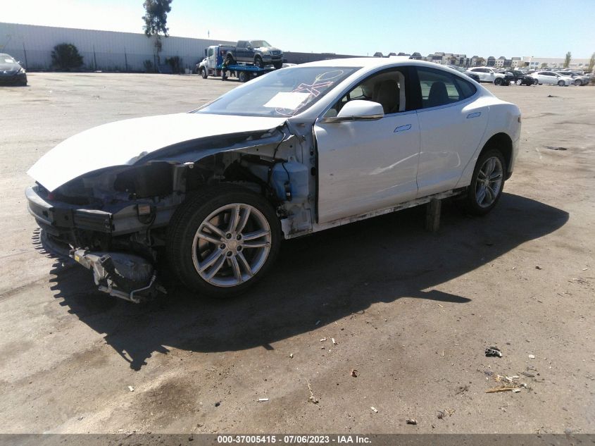 2015 TESLA MODEL S 85 - 5YJSA1H1XFFP75781