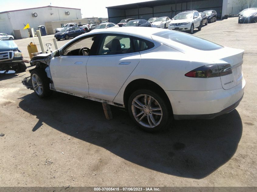 2015 TESLA MODEL S 85 - 5YJSA1H1XFFP75781