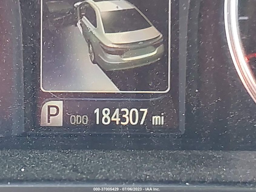 2016 TOYOTA CAMRY XLE/SE/LE/XSE - 4T1BF1FK8GU601385