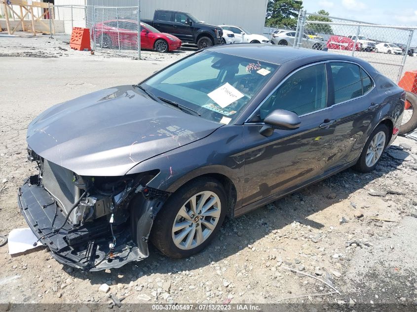 2022 TOYOTA CAMRY LE - 4T1C11AK8NU649461