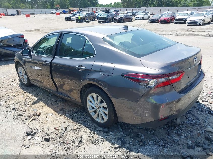 2022 TOYOTA CAMRY LE - 4T1C11AK8NU649461