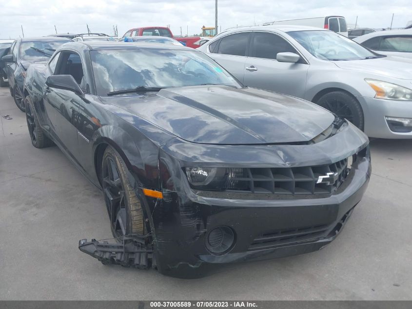 2013 CHEVROLET CAMARO LS - 2G1FA1E3XD9218080