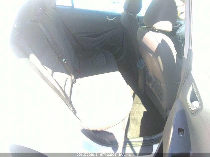 VIN KMHC65LC2KU179633 2019 HYUNDAI IONIQ HYBRID BLUE
